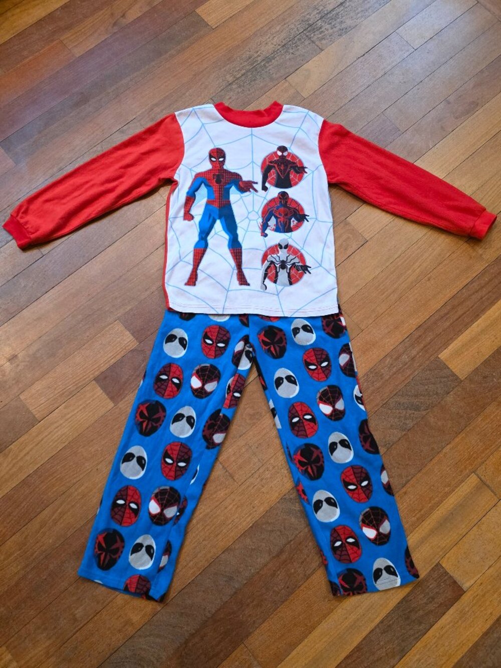 Marvel Spiderman 2 Piece Fleece Pajama Set Size 8/10